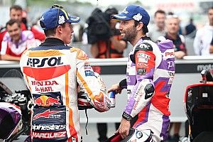 Zarco: Márquez está loco, intentará todo en seco o mojado