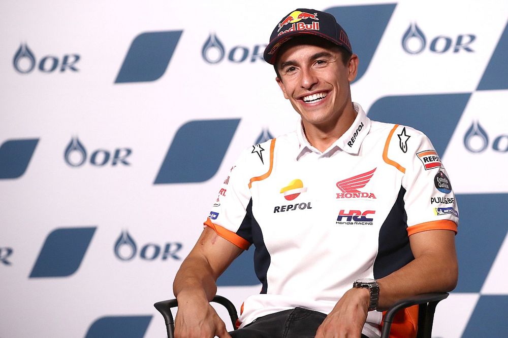 マルケス、やっぱり復活? ドライのFP1トップタイム。クアルタラロ僅差2番手と好発進|MotoGPタイFP1