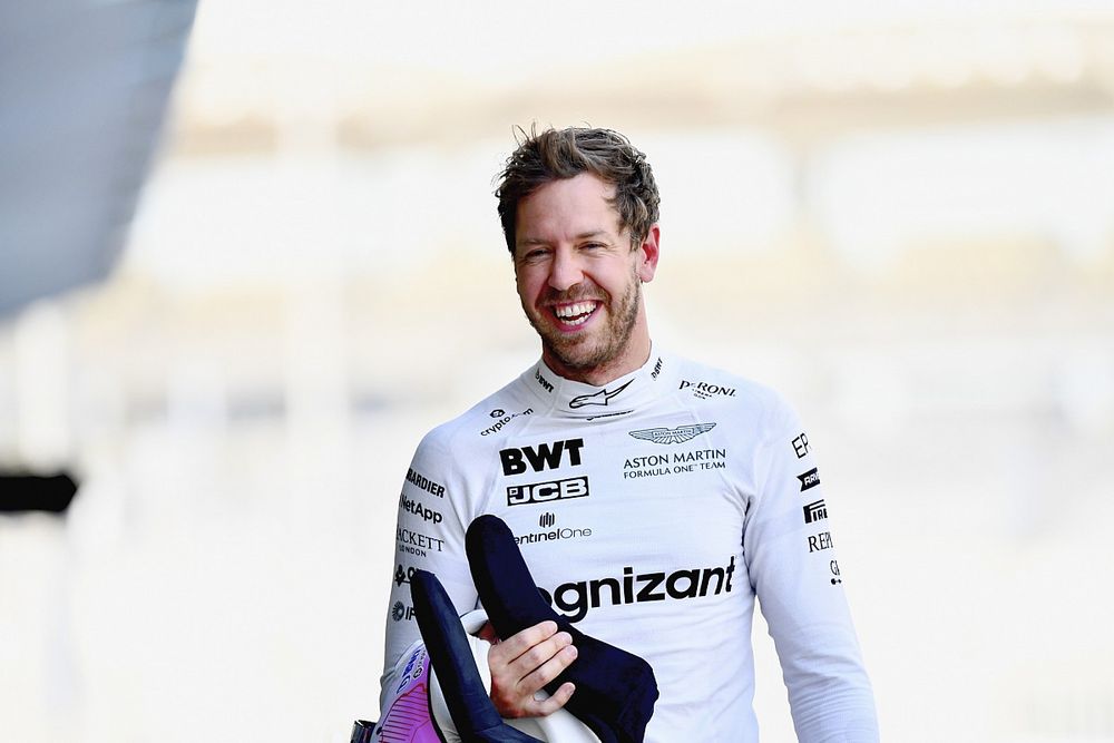 Aston Martin Puji Integritas Sebastian Vettel