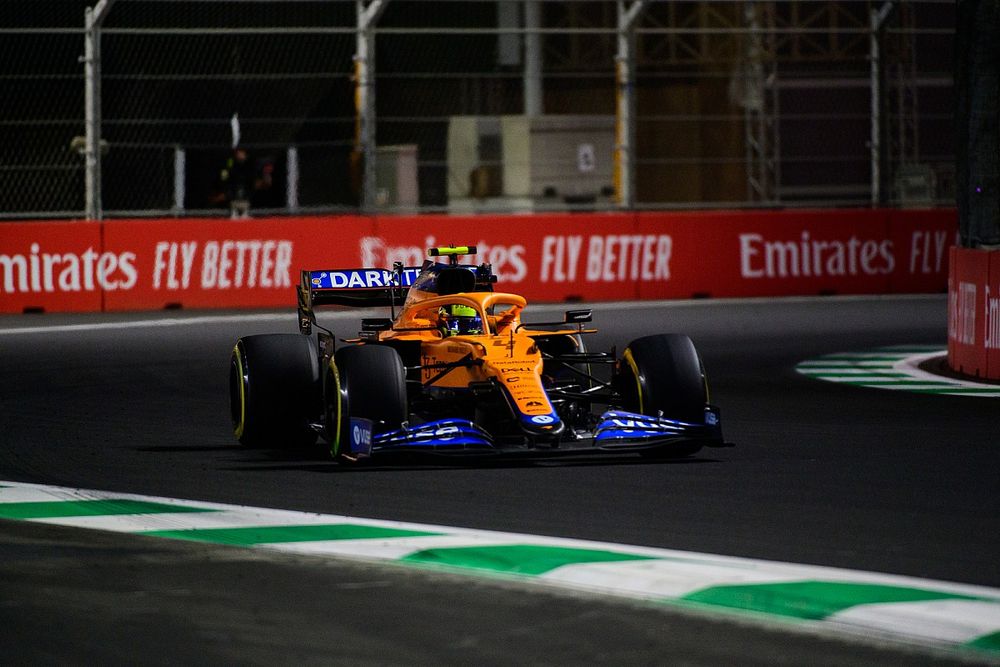 McLaren minder sterk dan verwacht in straten van Jeddah