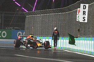 ¡Pole de Hamilton en Arabia Saudí tras accidente de Verstappen!