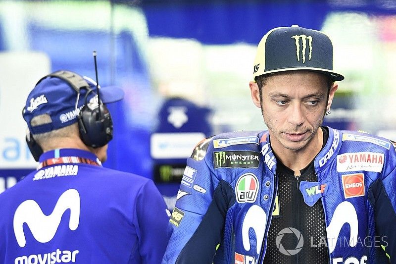 Valentino: "Cosa è cambiato da ieri ad oggi? Bella domanda, non lo sappiamo!"