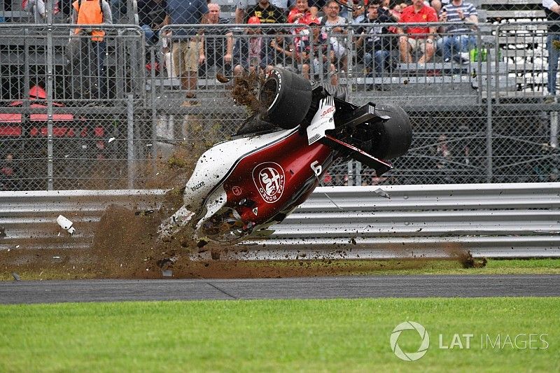 Marcus Ericsson, Sauber C37 crash