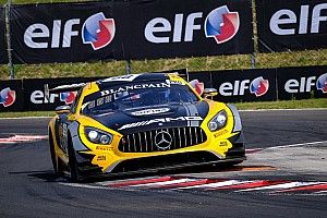 Le Mercedes della AKKA-ASP dominano le qualifiche di Budapest con una doppia pole