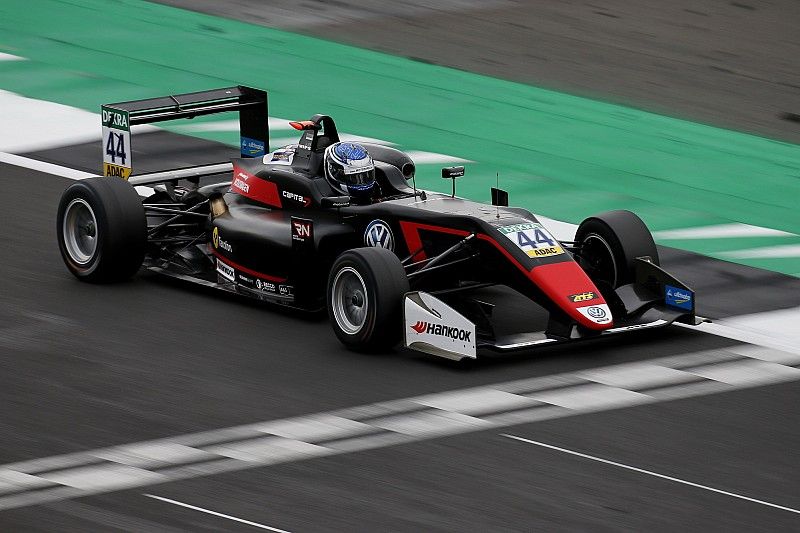 EK F3 Silverstone: Vips wint, dramaweekend Armstrong compleet