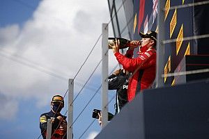 Leclerc ismét „csodát” tett a Ferrarival, Vettel sokat küszködött: csak részben van minek örülni