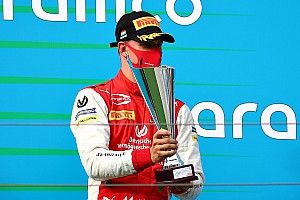 F2 Budapest 2020: Mick Schumacher fährt auf das Podium