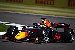Silverstone F2: Tsunoda leads Carlin 1-2 in practice