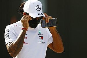 Хэмилтон обвинил Red Bull в жульничестве. А потом передумал