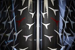 Fire-up: Mercedes wekt W13 voor F1-seizoen 2022 tot leven