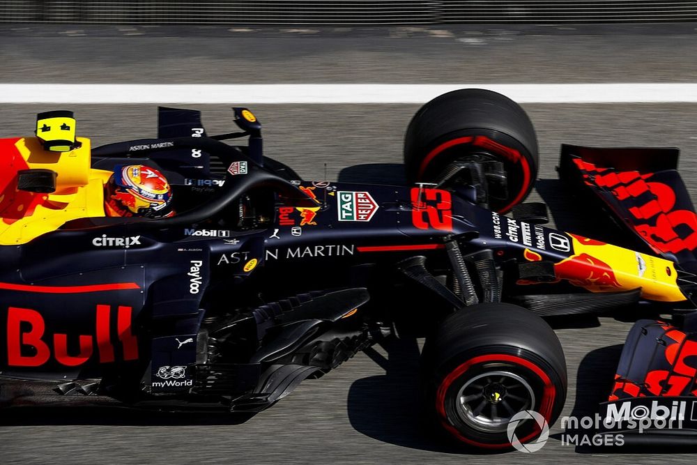 Элбон про критику: В Red Bull она неизбежна