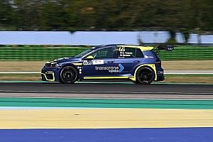 TCR DSG: Volpato e Almeida vincono con furbizia a Misano