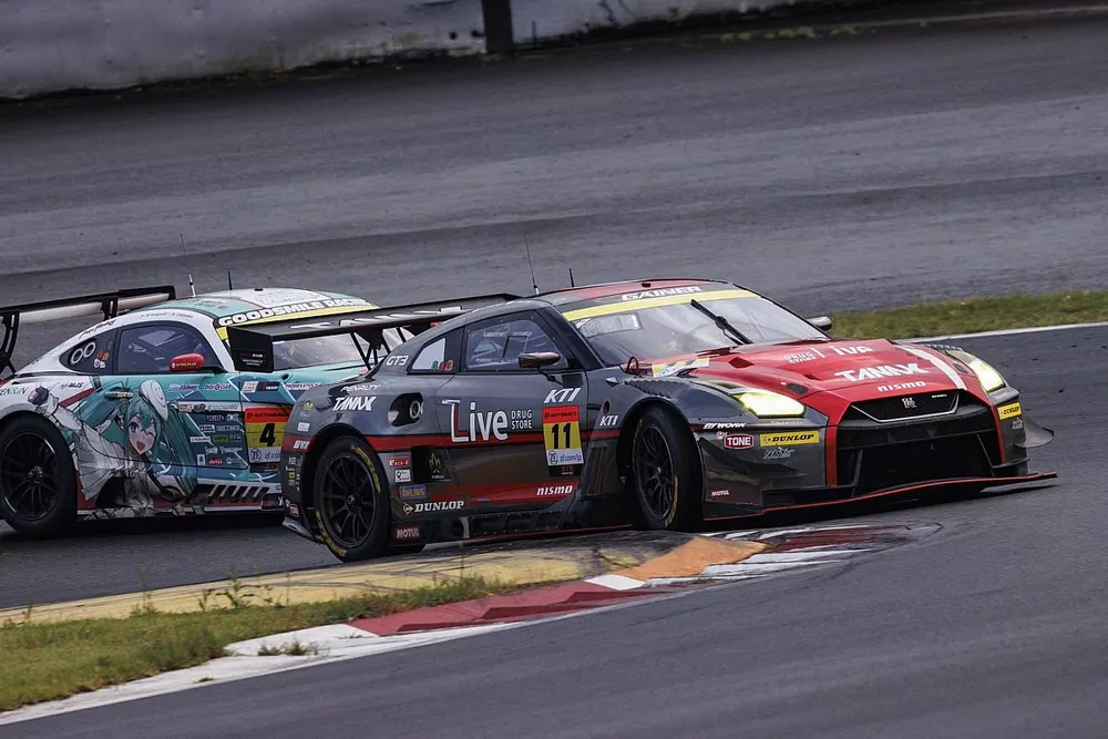Ryuichiro Tomita, Keishi Ishikawa, Yusuke Shiotsu, #11 GAINER TANAX GT-R