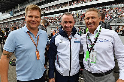 Mika Salo szerint a Ferrari néha értelmetlen dolgokat csinál