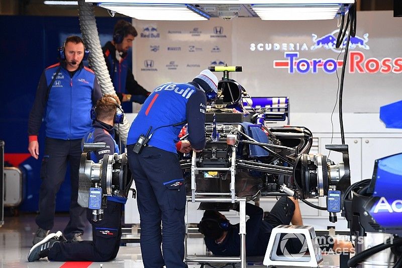 Scuderia Toro Rosso STR13 in the garage 