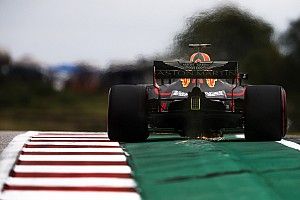 Advirtieron a Ricciardo evitar los bordillos que perjudicaron a Verstappen