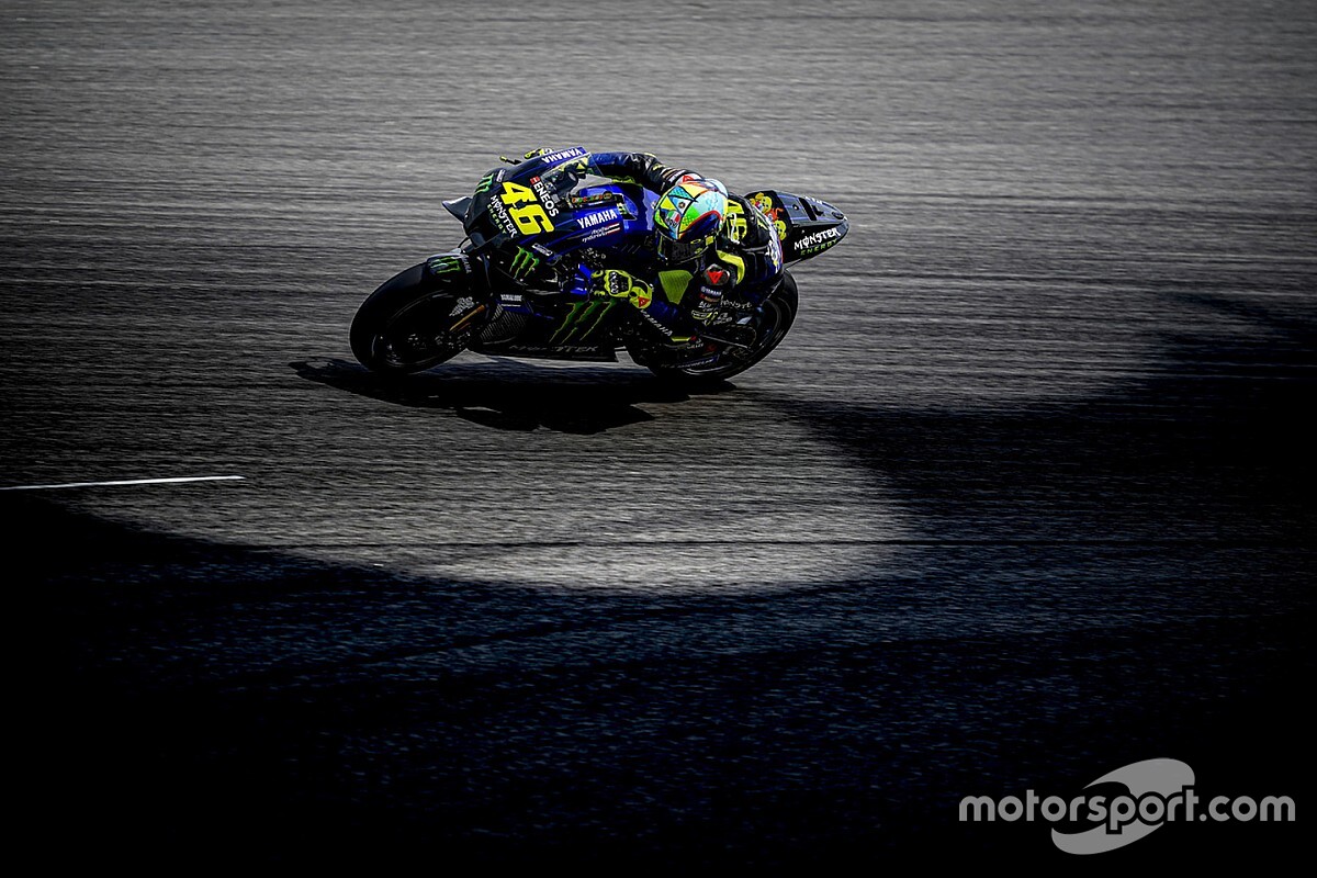Rossi odkłada decyzję