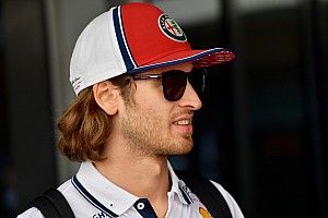 Giovinazzi sok pontot gyűjtene az Alfa Romeónak jövőre