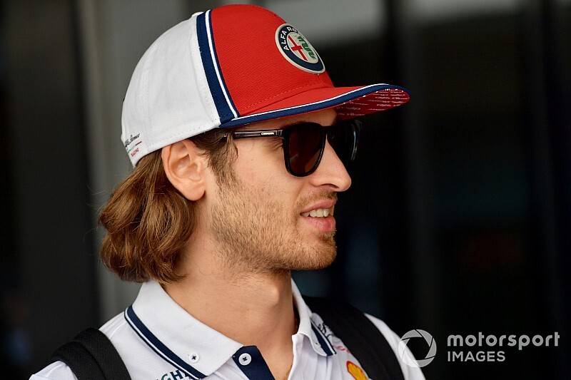 Giovinazzi sok pontot gyűjtene az Alfa Romeónak jövőre