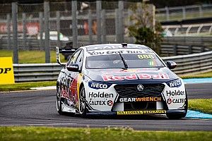Sandown 500: Lowndes leads Brown in chaotic opener