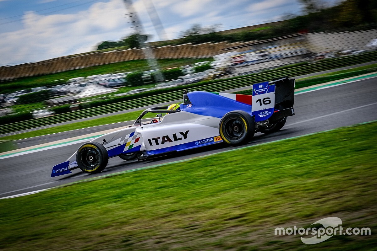 Złoto dla Włoch w F4 Cup
