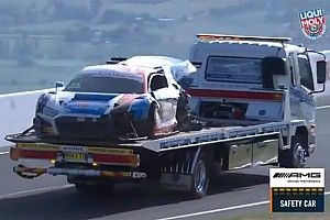 Félelmeteset csattant az Audi a Bathurst 12 órás futamon: videó