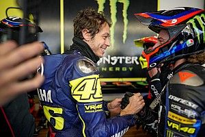 Video: Valentino Rossi torna ad allenarsi sulla moto da cross