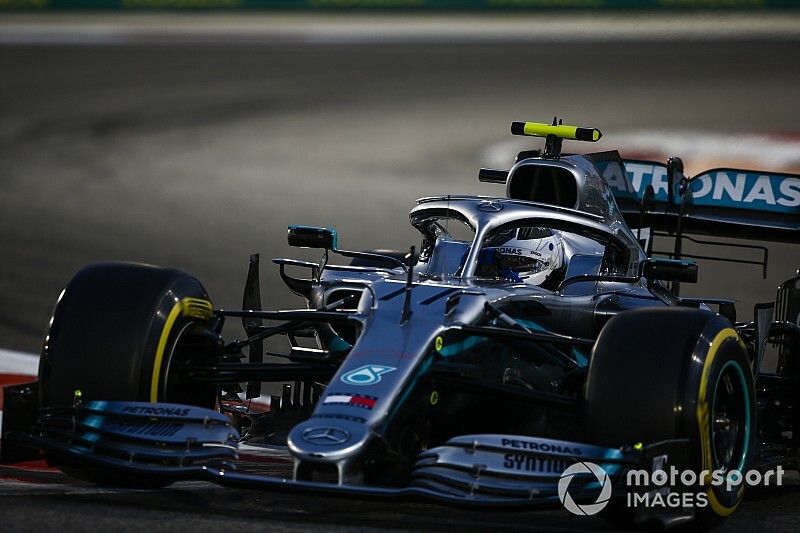 Bottas: "Moet zorgen dat Mercedes niet om mij heen kan"