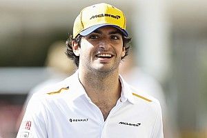 Sainz: "Con McLaren abbiamo iniziato a parlare del rinnovo"