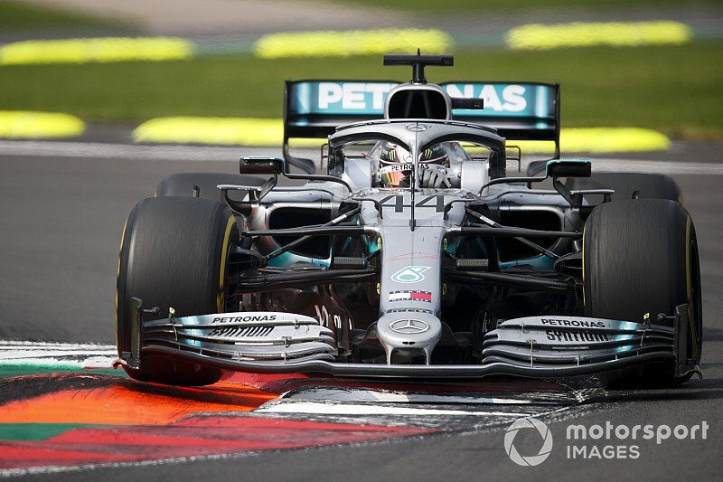 Wolff over strategie Hamilton: "Moesten wat anders verzinnen"