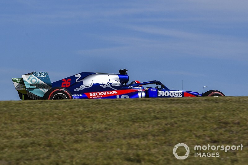 Kvyat ceza aldı, Perez onuncu oldu