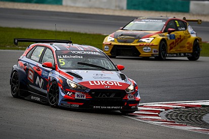 Michelisz gana en Sepang y se acerca al título; Guerreri, 4º