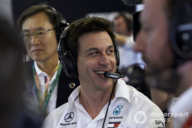 Wolff: ¿Yo en Liberty? Me atrae más ganar con Mercedes