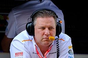 Top F1 teams "playing with fire" over cost cap - Brown