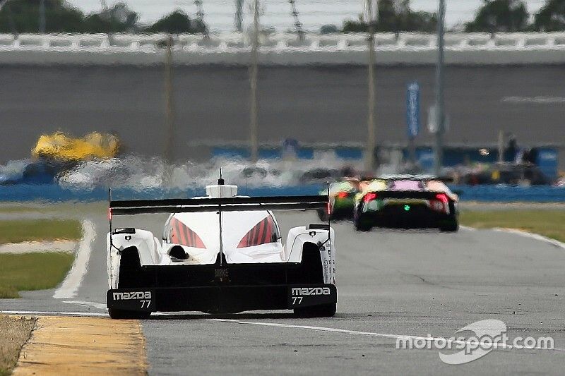 Mazda lidera la clasificación del Roar en Daytona