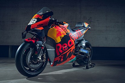 Мотоциклетные «Ред Буллы». Команды KTM в MotoGP показали раскраску для сезона-2020