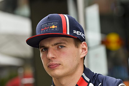 Verstappen óva int, a hétvége nagyon más lehet