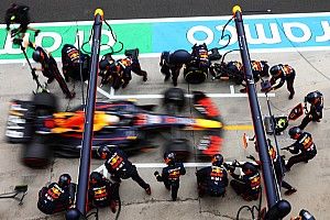 Red Bull, Verstappen ve Perez'in ilk yarıdaki performansından memnun
