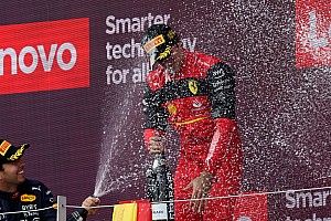 Häkkinen: Ez a győzelem nagy terhet vesz le Sainz válláról