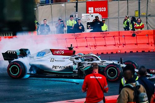 Russell critica a Las Vegas: "No creo que sea el lugar m&aacute;s emocionante"