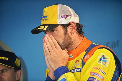 Após hiato, Camilo comemora pole de “significado especial”