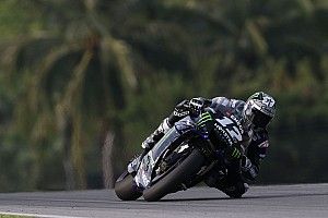 Viñales lidera con claridad el segundo día de pruebas en Sepang