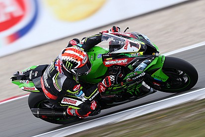 SBK, Imola, Libere 1: Rea detta legge, faticano Bautista e la Ducati