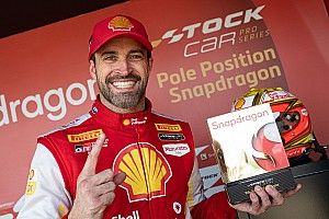 Stock Car: Ricardo Zonta comemora a pole position no Velocitta