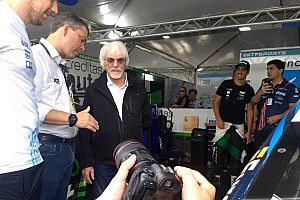 Ecclestone elogia brasileiros, exalta Stock Car e celebra encontro com Nelsinho após rever Nelsão em Brasília