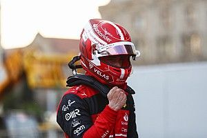 Leclerc sorprendido por ganar la pole para Azerbaiyán 2022