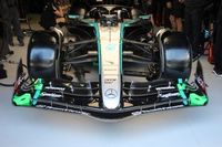 Mercedes abandona el sospechoso alerón de su F1 mientras busca el camino