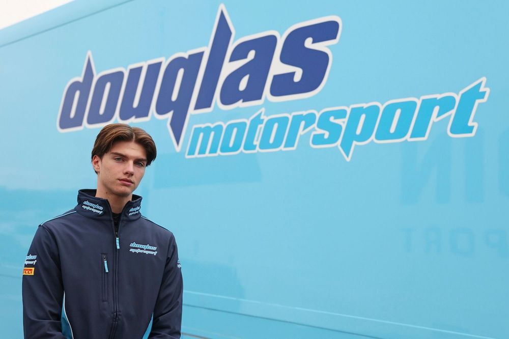 Dayton Coulthard,  Douglas Motorsport
