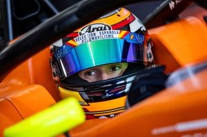 El español Bruno del Pino, sobrino de De la Rosa, debutará en F3