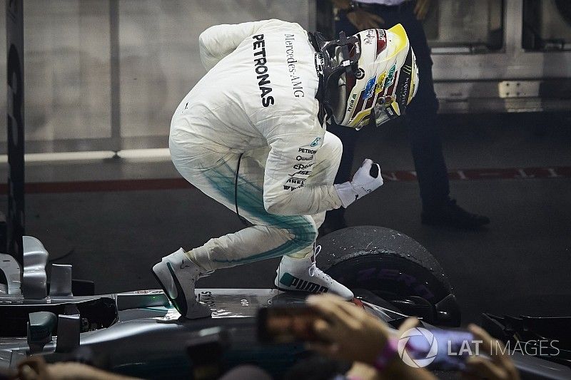Hamilton se une a las protestas de la NFL contra Donald Trump